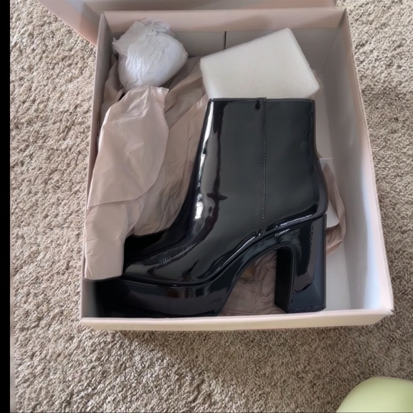 Chinese Laundry Parkside Platform Patent Bootie Size 6.5 - Picture 3 of 10